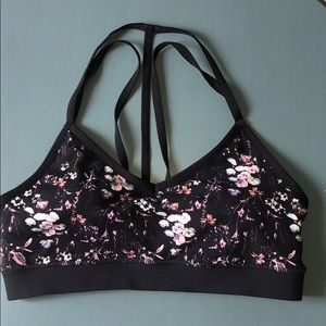 Medium sketchers sports bra